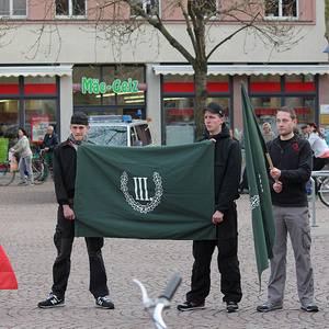 Maik Mosebach (mit Fahne) am 13. April 2015 in Bitterfeld