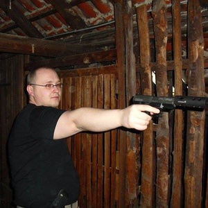 Der zukünftige NPD-Stadtrat von Aschersleben (Salzlandkreis) Holger Wnuck in seiner Freizeit.