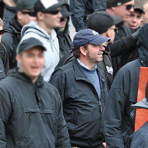 Markus Privenau (links) einige Jahre später auf einem Neonazi-Aufmarsch.