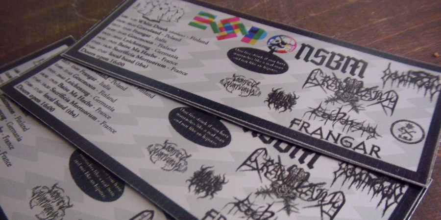 Konzert Tickets für das "Hot Shower" Festival 2016 mit Hakenkreuzen.