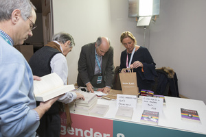 Antifem-Büchertisch